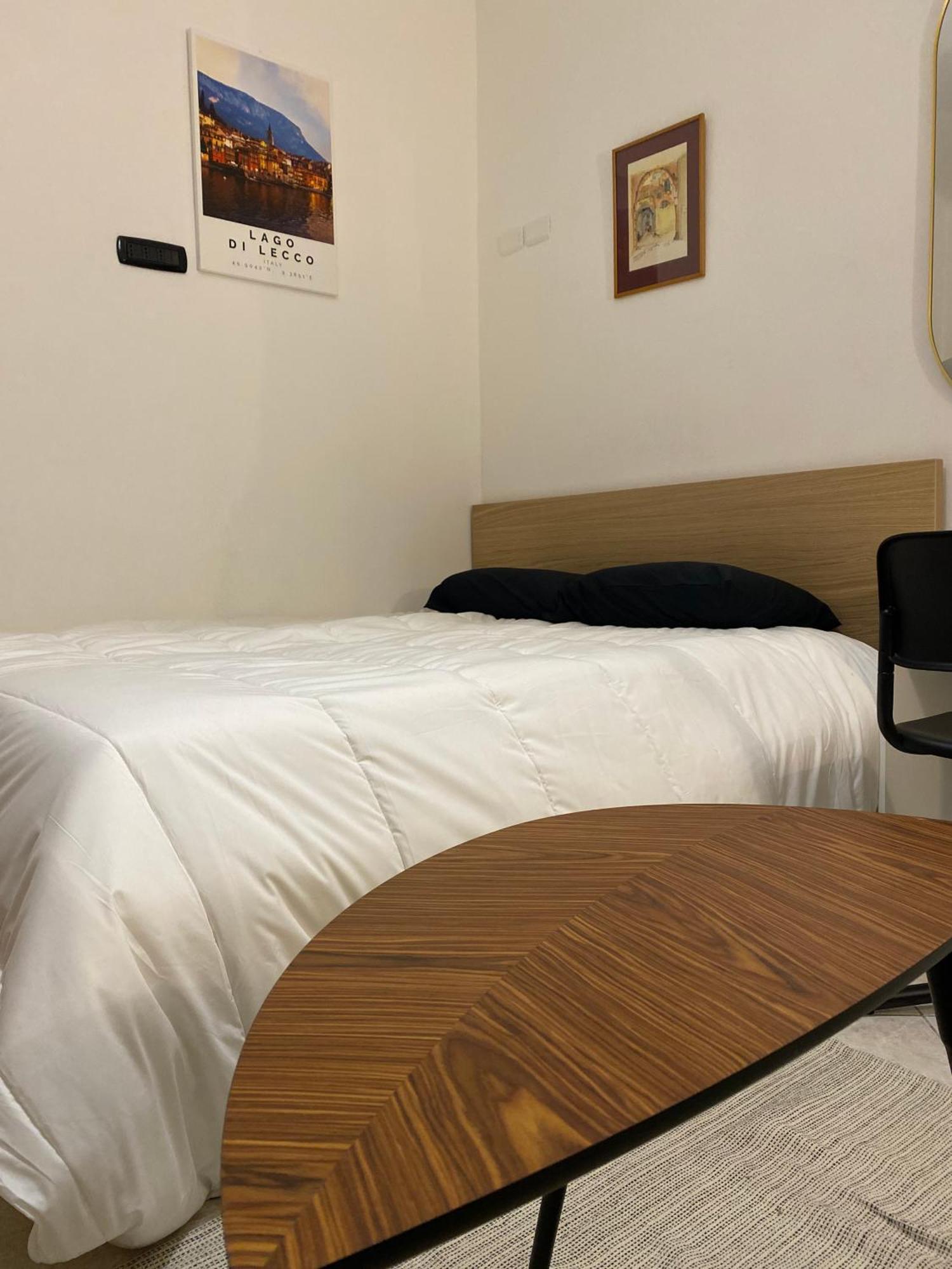 Lake Front Apartments, Lecco Room photo